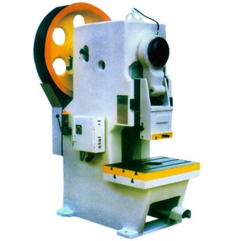 高密壓力機是一種用于施加壓力的機械設(shè)備，那么，高密壓力機的作用是什么呢？接下來就由華星機械高密壓力機廠家來為大家簡單的介紹一下  吧，希望可以幫助到大家。 1、在金屬加工方面，高密壓力機可用于金屬材料的壓制、壓縮和鍛造。例如，通過使用高密壓力機可以將金屬板材加工成所需的形狀和尺寸，  制造金屬零部件或產(chǎn)品。 2、用于塑料加工過程中，高密壓力機可以用于塑料材料的熱壓成型、冷壓成型和熱冷熱壓成型。通過壓力機，可以制造塑料產(chǎn)品，如塑料模具  、塑料管道等。 3、華星機械高密壓力機廠家告訴大家，高密壓力機還可以用于壓制木材，例如壓制木材制成家具、地板、門窗等。壓力機可以施加大量的力量  ，使木材變形，并使其達到所需的形狀和尺寸。 4、高密壓力機可用于印刷行業(yè)，如平板壓力機可用于將油墨或顏料均勻地輥在印刷版上，然后將印刷版與印刷材料接觸，進行印刷。